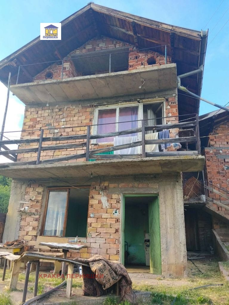Продава КЪЩА, с. Ракиловци, област Перник, снимка 3 - Къщи - 55540277