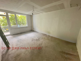 Продава 3-стаен