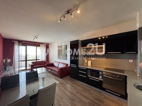 2 makuuhuonetta m-t Dolna Traka, Varna
