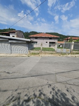 Haus Dupniza, region Kjustendil