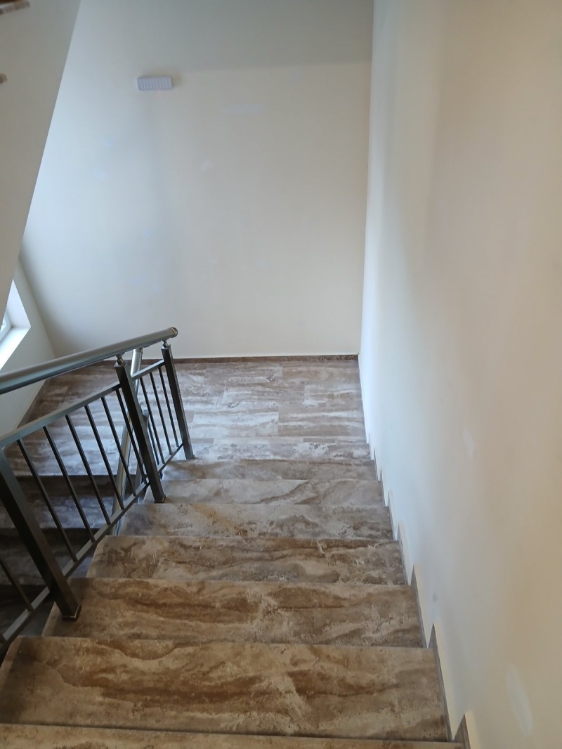 De vânzare  2 dormitoare Sofia , Zona B-18 , 105 mp | 35975621 - imagine [2]