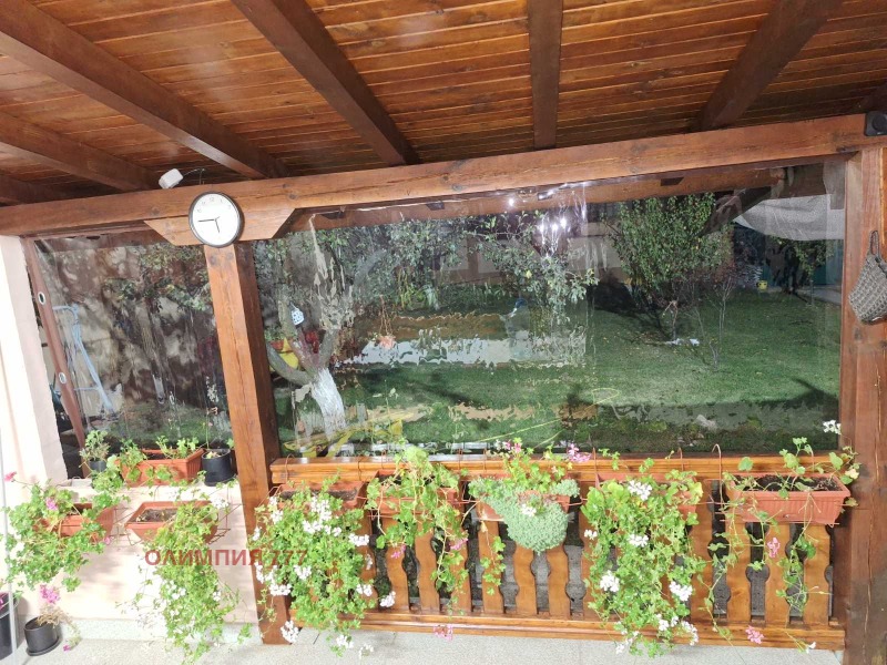 Продава КЪЩА, гр. Плевен, м-т Стражата, снимка 2 - Къщи - 52729480