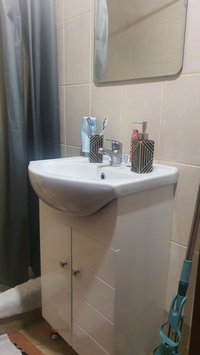 Продава КЪЩА, гр. Плевен, м-т Стражата, снимка 9 - Къщи - 52729480