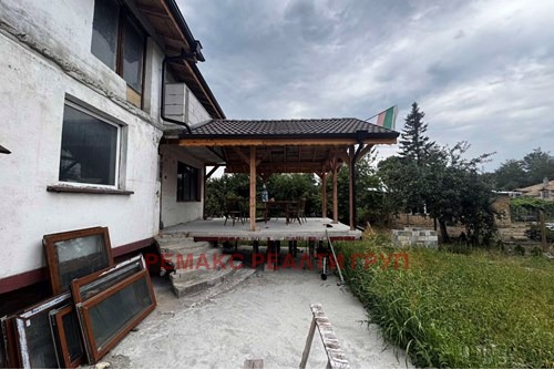 Продава КЪЩА, с. Руец, област Търговище, снимка 2 - Къщи - 55712435