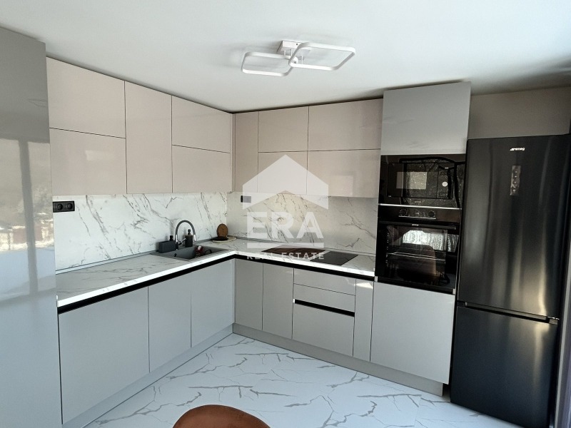 Продава КЪЩА, с. Долище, област Варна, снимка 7 - Къщи - 56276738
