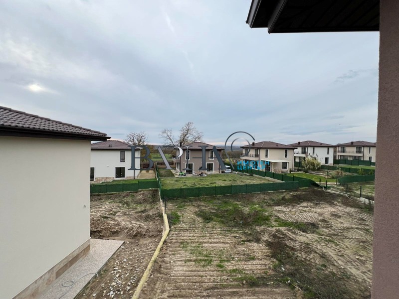 Продава КЪЩА, с. Приселци, област Варна, снимка 13 - Къщи - 52453091