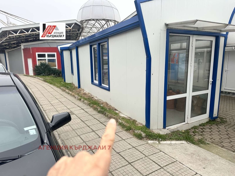 Продава МАГАЗИН, гр. Кърджали, Център, снимка 2 - Магазини - 53176449