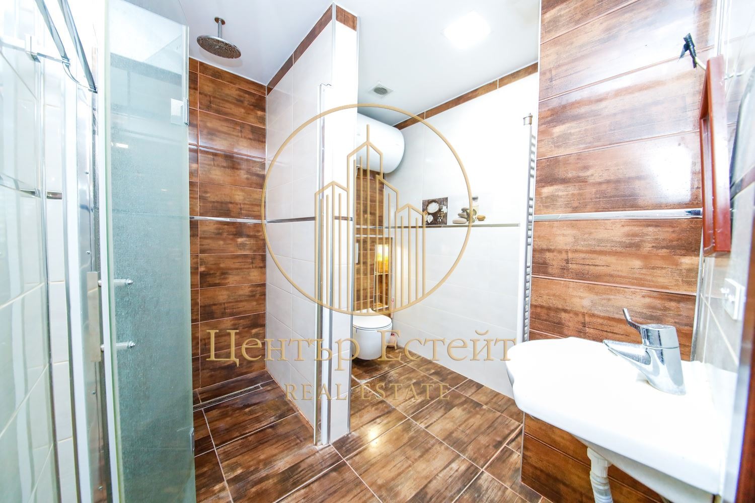 Продава 3-СТАЕН, гр. Плевен, Сторгозия, снимка 2 - Апартаменти - 53437673