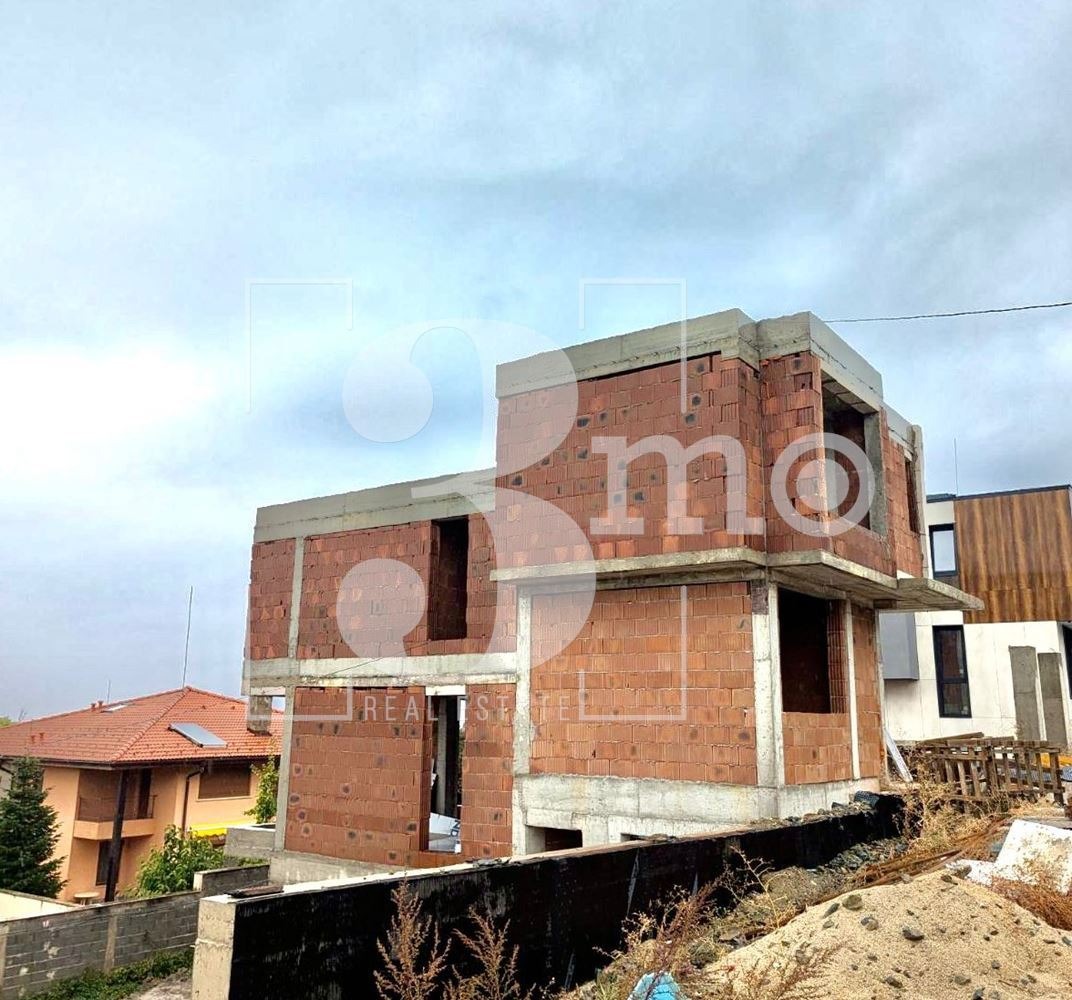 Продава КЪЩА, гр. София, с. Бистрица