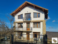 Продава КЪЩА, област Велико Търново, с. Любенци • 98000 € / 191671.34 лв. • 42077781 1