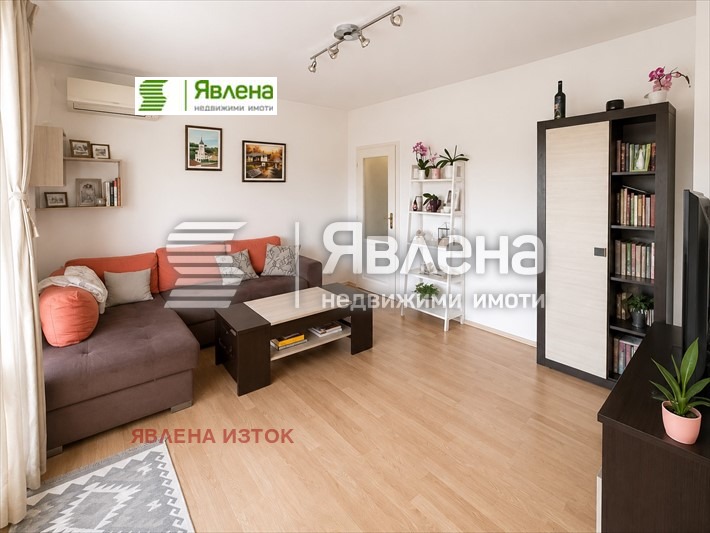 Продава 3-СТАЕН, гр. София, Триъгълника, снимка 2 - Апартаменти - 55053249