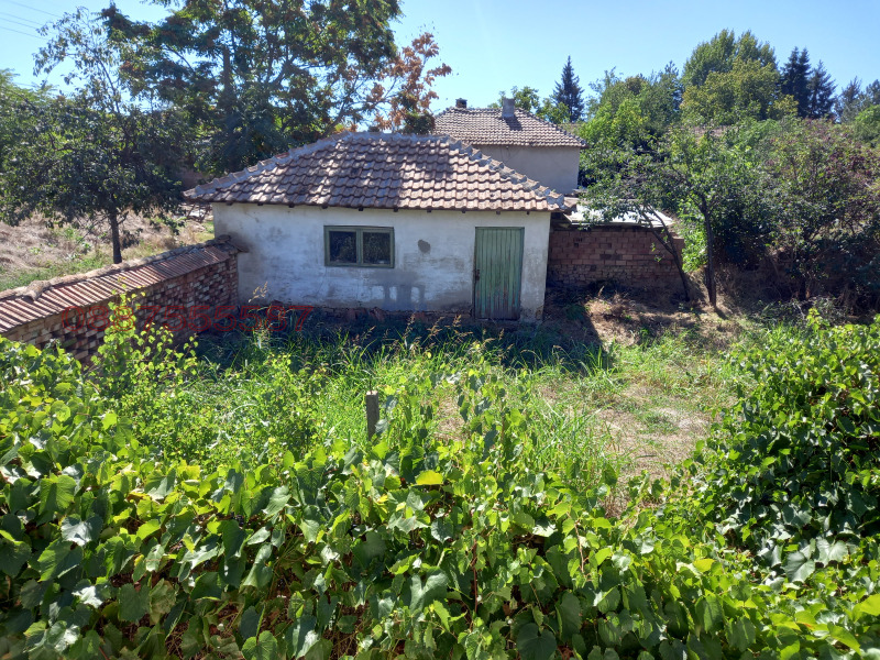 Продава КЪЩА, с. Овча могила, област Велико Търново, снимка 11 - Къщи - 52783139