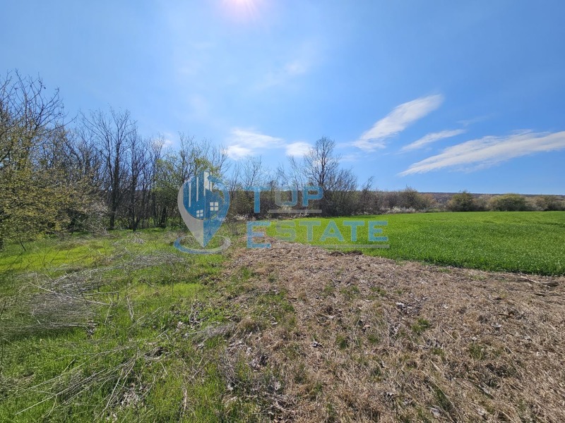 Продава ПАРЦЕЛ в област Велико Търново, с. Хотница - 2230 кв.м / 19 500 € » 38 138.69 лв., ТОП ЕСТЕЙТ