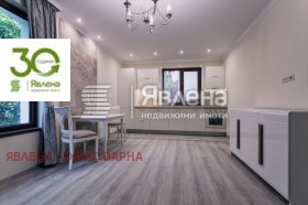 2-стаен град Варна, ВИНС-Червен площад