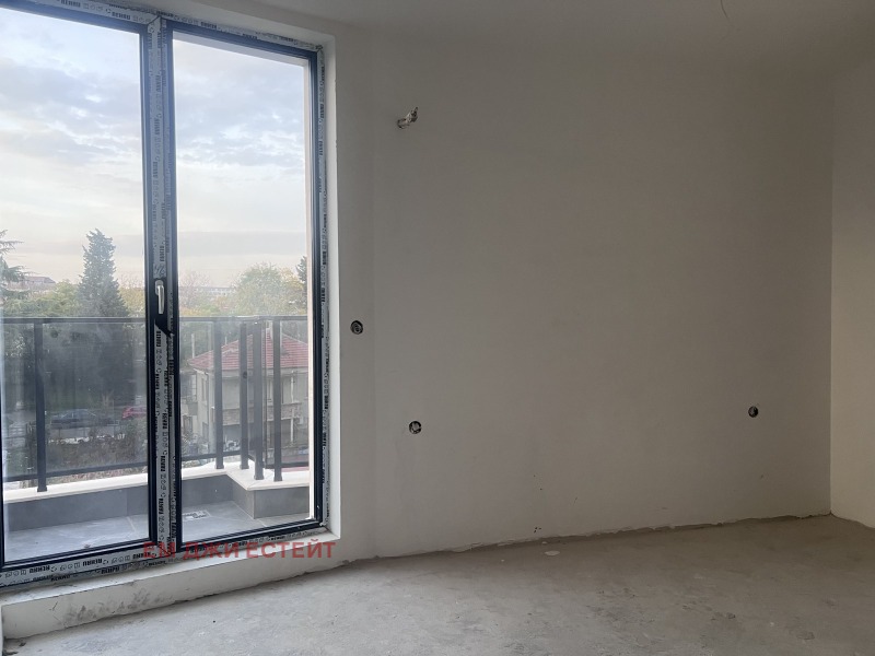 Продава 3-СТАЕН, гр. Бургас, Сарафово, снимка 2 - Апартаменти - 52527758