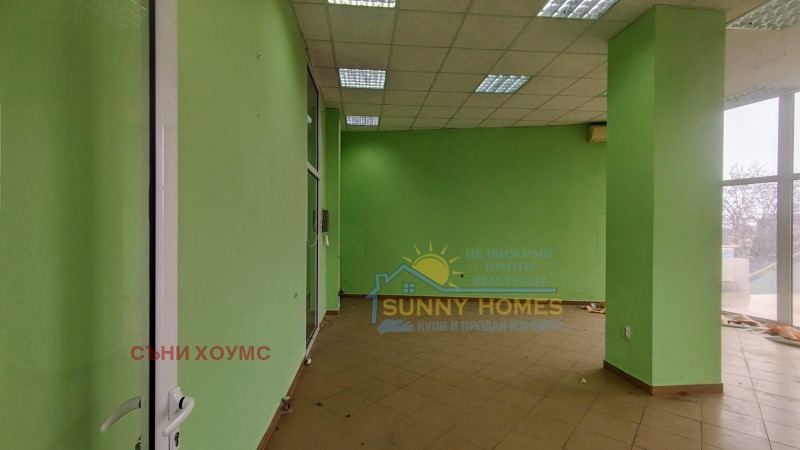 Продава МАГАЗИН, гр. Велико Търново, Колю Фичето, снимка 2 - Магазини - 52649307