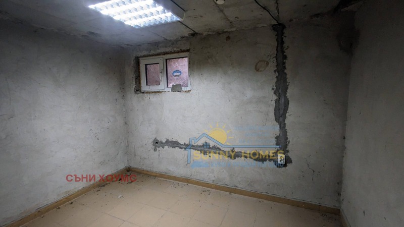 Продава МАГАЗИН, гр. Велико Търново, Колю Фичето, снимка 10 - Магазини - 52649307