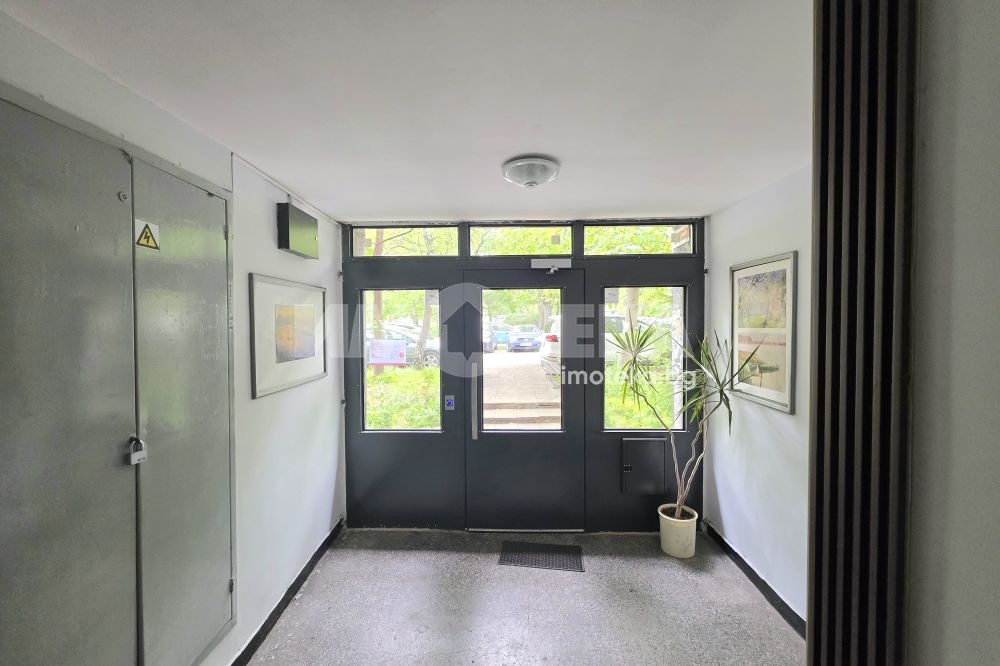 Продава 3-СТАЕН, гр. София, Света Троица, снимка 15 - Апартаменти - 54686161