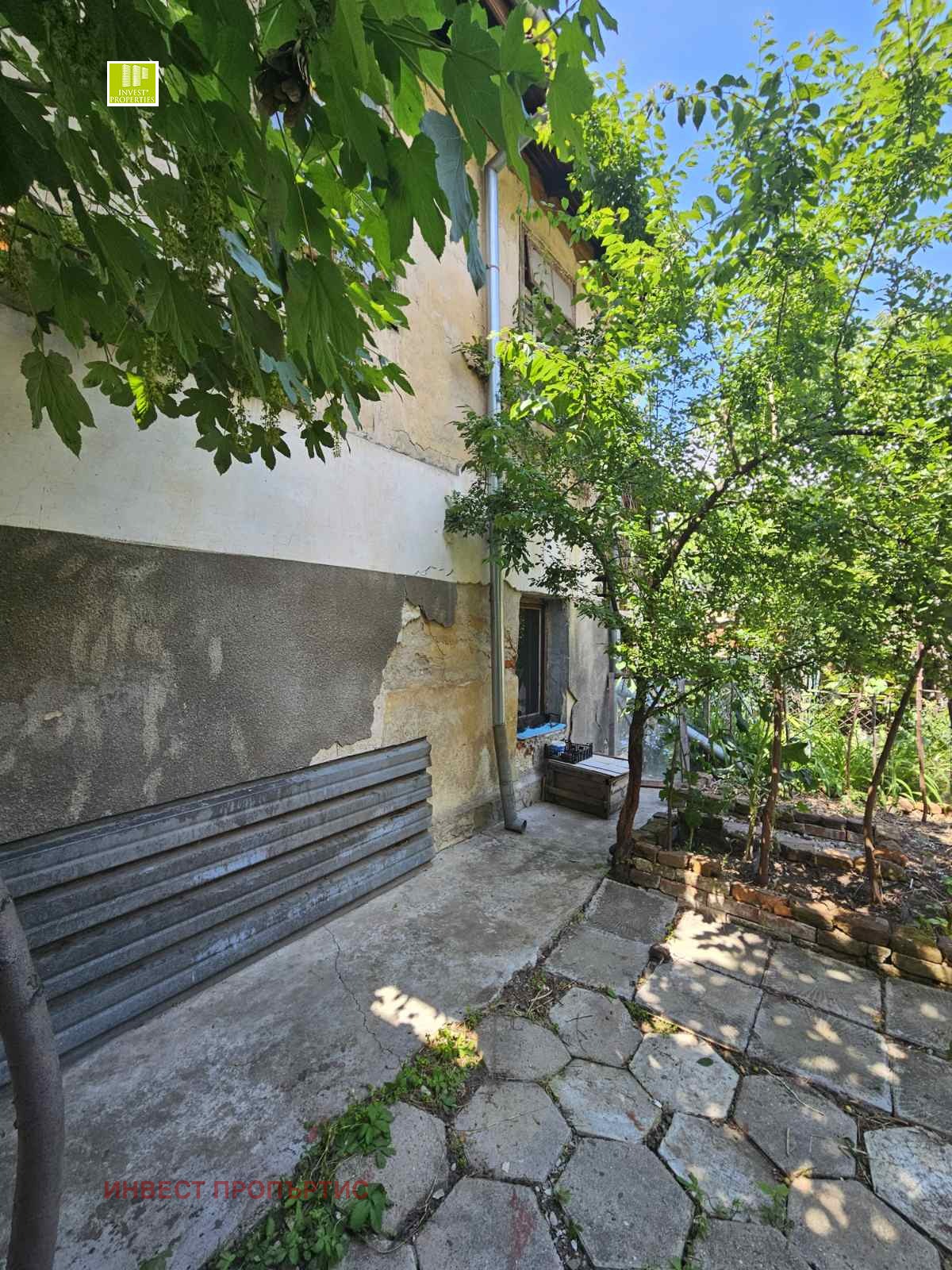 Продава ЕТАЖ ОТ КЪЩА, гр. София, Център, снимка 3 - Етаж от къща - 54763291