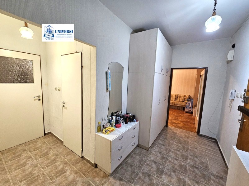 Продава 2-СТАЕН, гр. София, Гоце Делчев, снимка 2 - Aпартаменти - 47977300