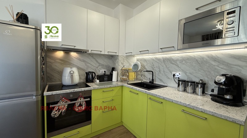 Myytävänä  2 makuuhuonetta Varna , k.k. Sv.Sv. Konstantin i Elena , 74 neliömetriä | 91603510 - kuva [5]