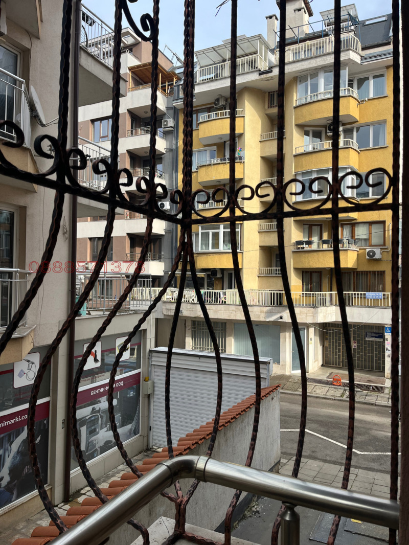 Продава 3-СТАЕН, гр. София, Център, снимка 9 - Апартаменти - 53239096