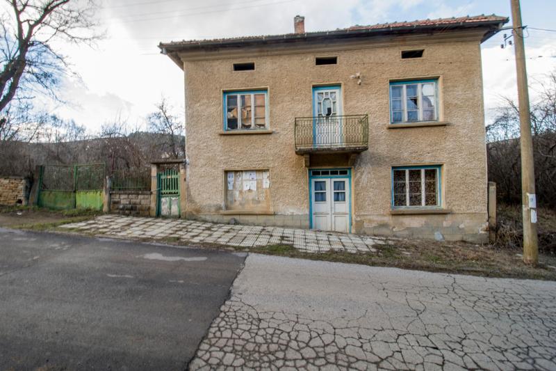 Продава  Къща област Враца , с. Долна Бешовица , 150 кв.м | 40210299 - изображение [2]