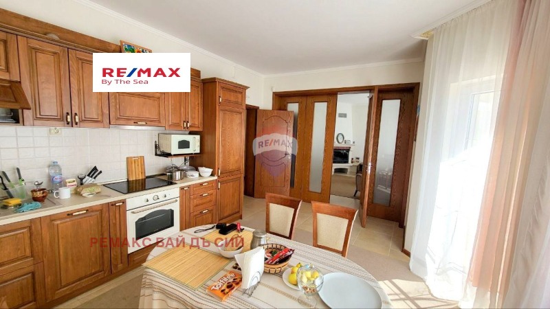 Продава КЪЩА, гр. Варна, Виница