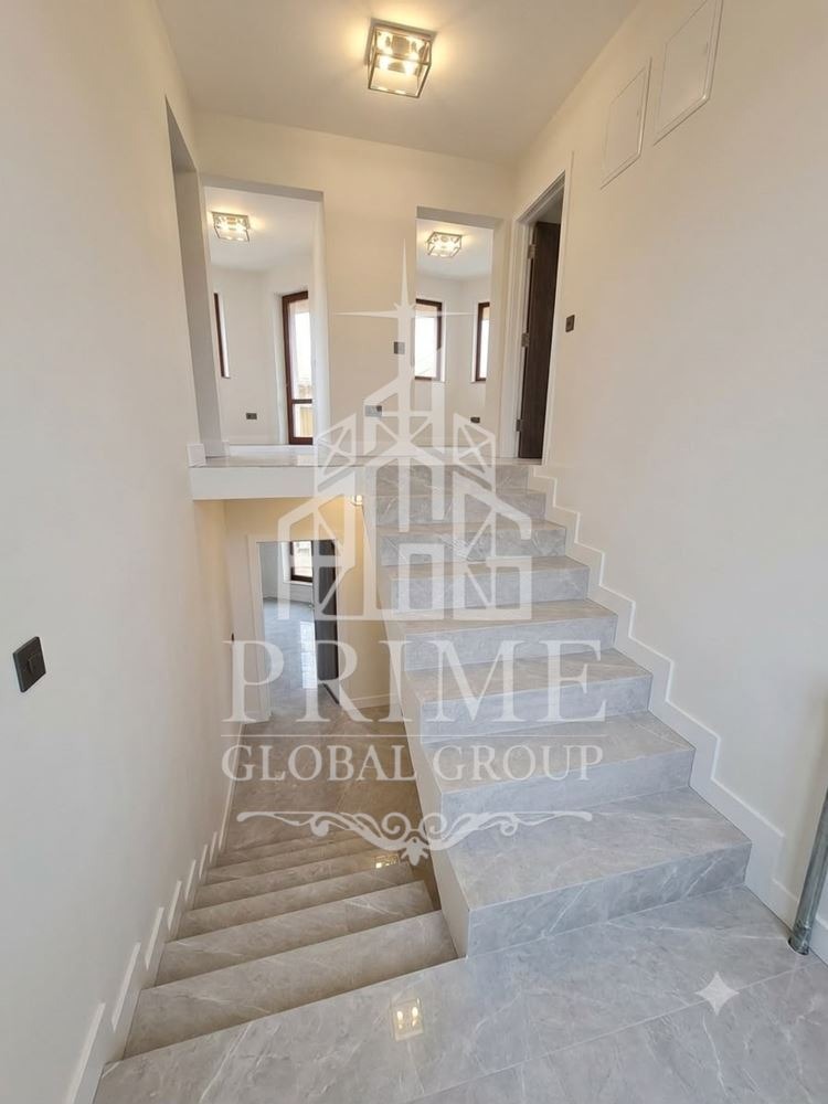 Продава КЪЩА, гр. Поморие, област Бургас, снимка 9 - Къщи - 55130973