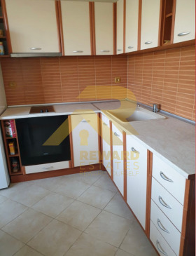 1 chambre Podouyane, Sofia 1