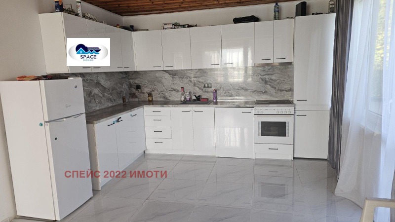 En venta  Casa región Stara Zagora , Rupkite , 196 metros cuadrados | 23393586