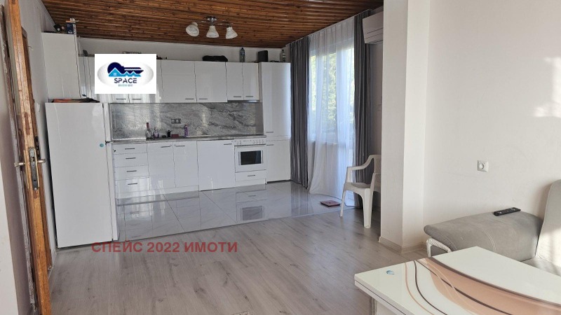 Till salu  Hus region Stara Zagora , Rupkite , 196 kvm | 23393586 - bild [3]