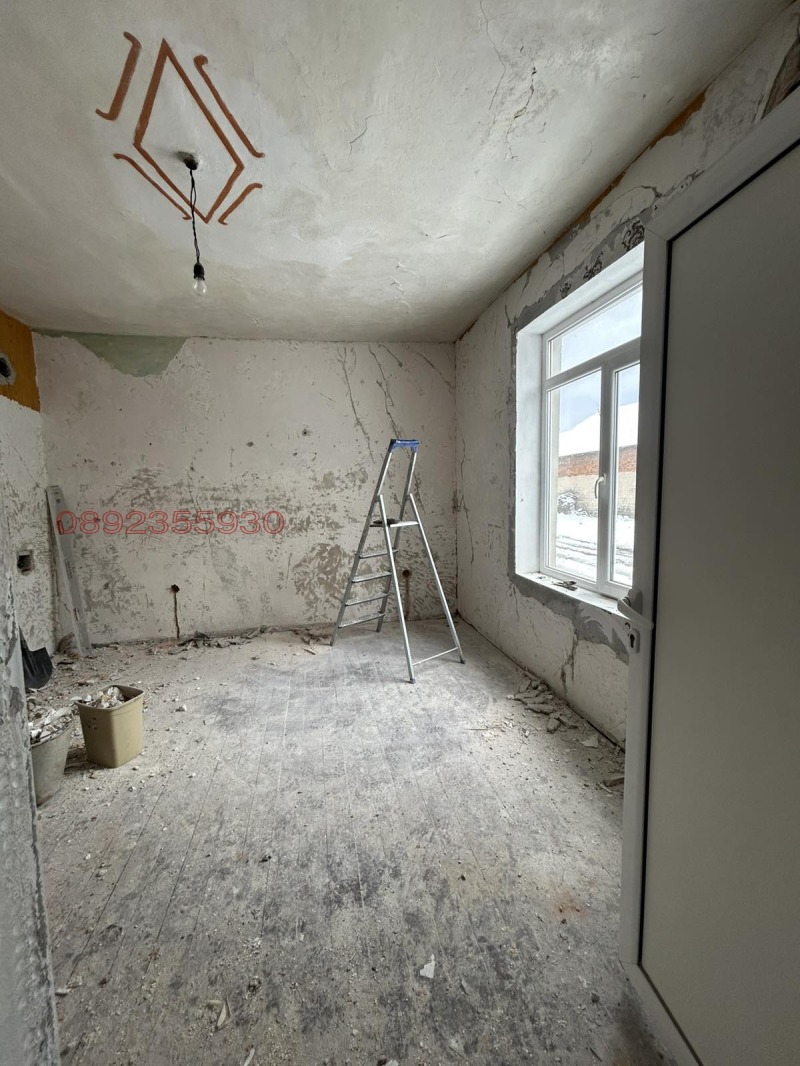 Продава КЪЩА, с. Бресте, област Плевен, снимка 7 - Къщи - 53326218