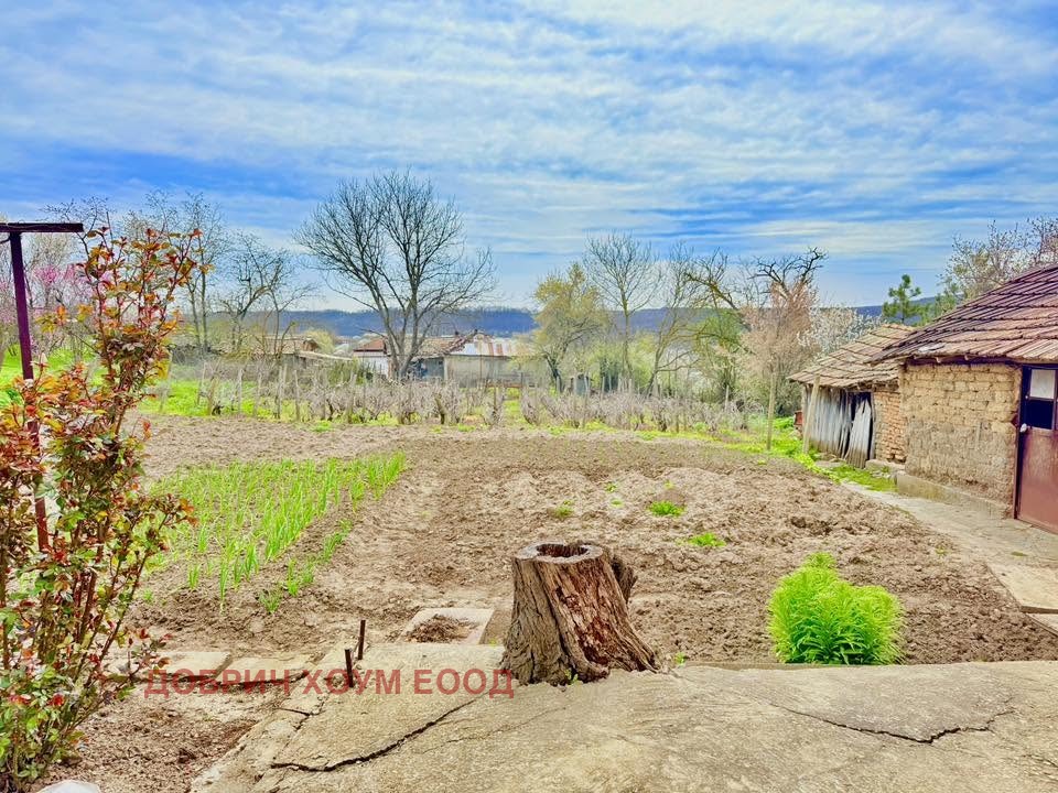 Продава КЪЩА, с. Одринци, област Добрич, снимка 2 - Къщи - 55664872