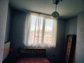 2 Schlafzimmer Zapad, Kjustendil 8