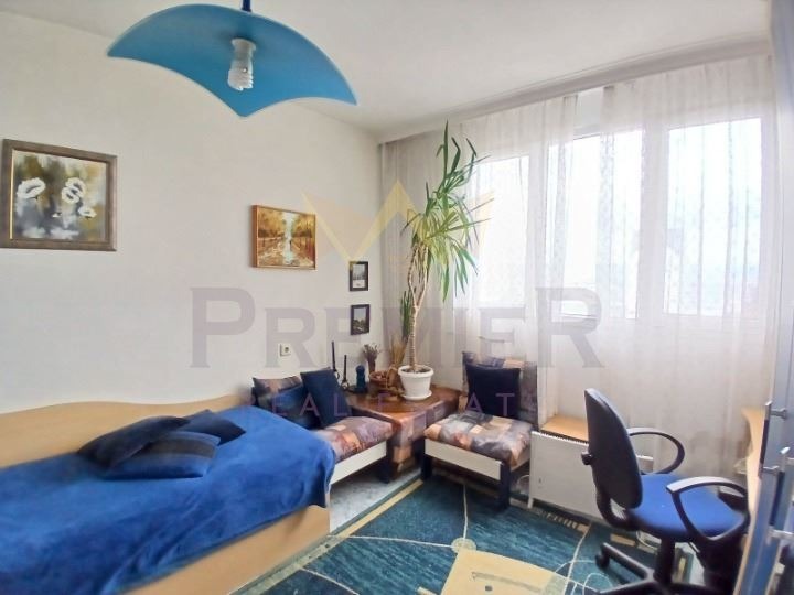 Eladó  1 hálószoba Sofia , Ljulin 3 , 85 négyzetméter | 11231388 - kép [4]