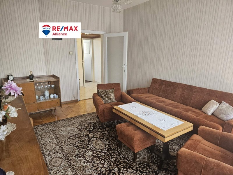 Продава  3-стаен, град София, Света Троица •  181 900 EUR • ID 66378623 — holmes.bg - [1] 
