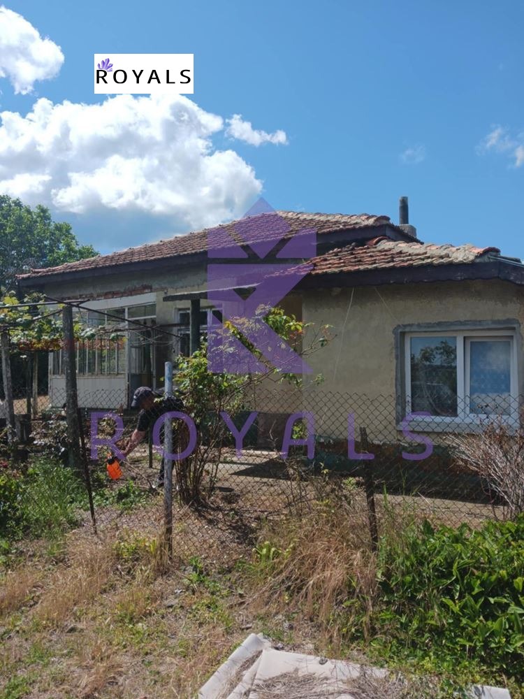 Продава КЪЩА, с. Солник, област Варна, снимка 3 - Къщи - 56697717