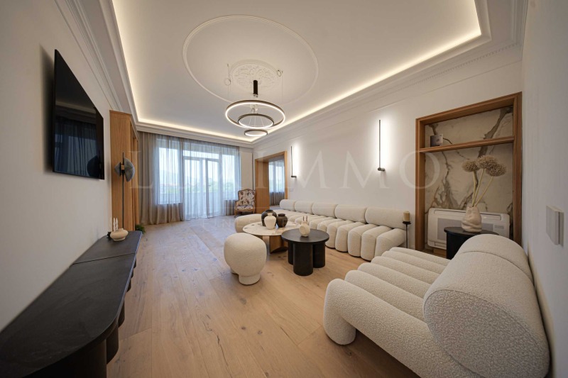 Продава МНОГОСТАЕН в град София, Център - 180 кв.м / 1 400 000 € » 2 738 162.00 лв., ЛУКСИММО