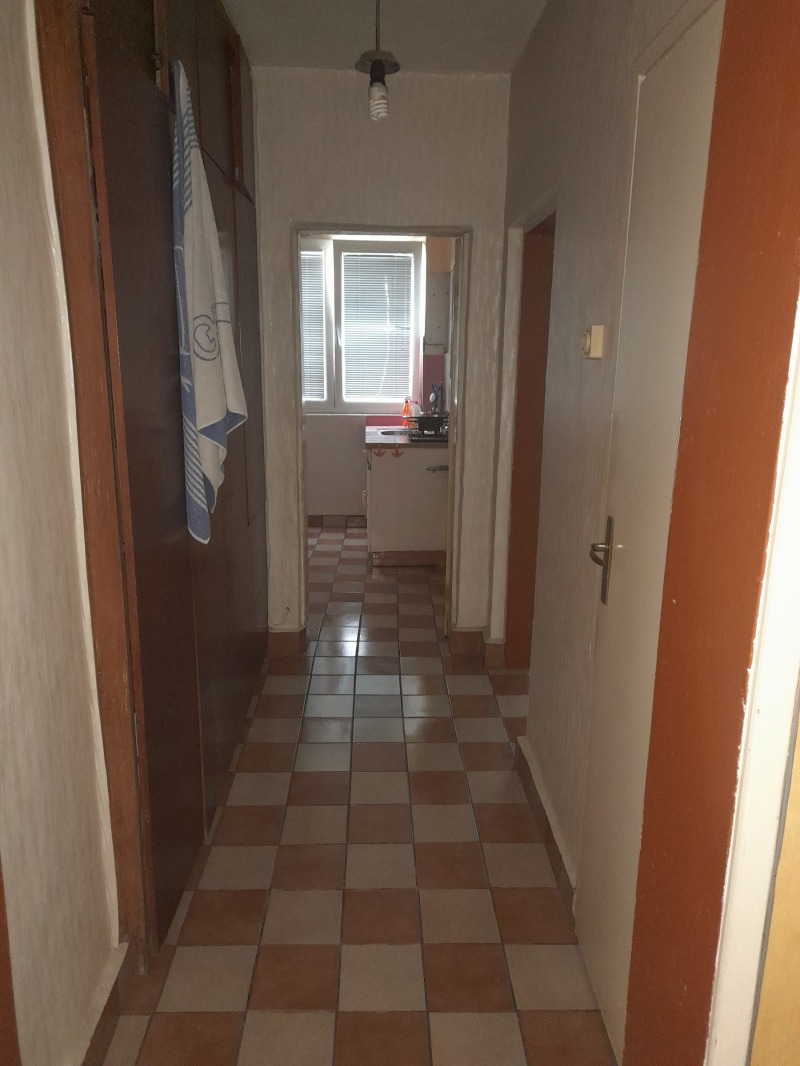 De vânzare  1 dormitor Sofia , Mladost 1 , 77 mp | 73401168 - imagine [10]