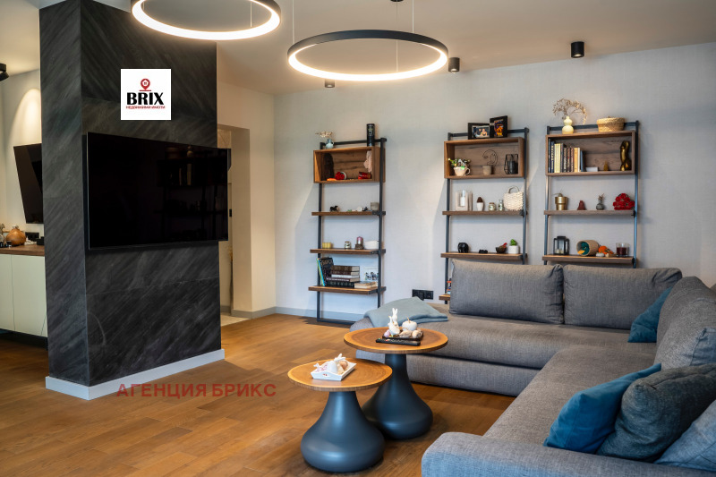 Продава  3-стаен град Русе , Център , 122 кв.м | 83702935 - изображение [2]