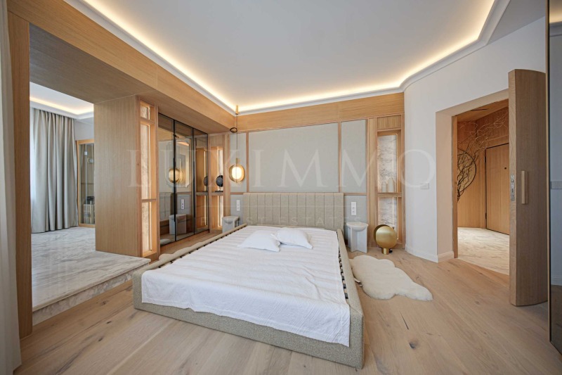 Продава МНОГОСТАЕН, гр. София, Център, снимка 13 - Апартаменти - 52576806