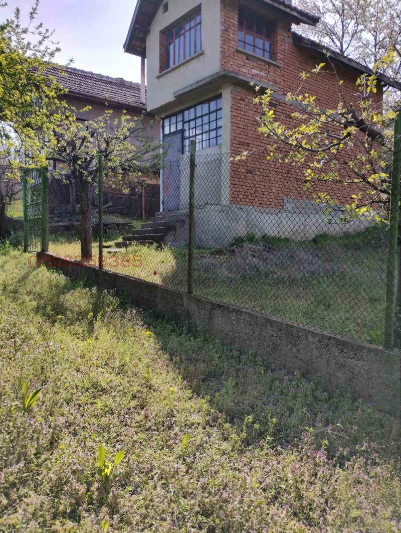 Продава ВИЛА, гр. Русе, Долапите