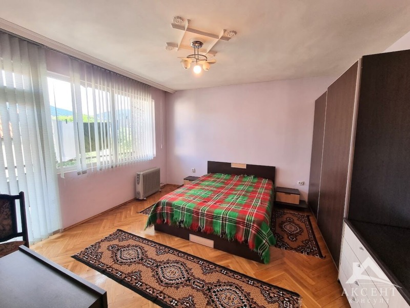 Myytävänä  2 makuuhuonetta Pernik , Tsentar , 98 neliömetriä | 49071313 - kuva [11]