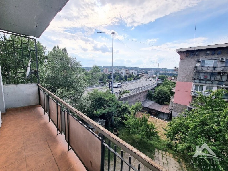 Myytävänä  2 makuuhuonetta Pernik , Tsentar , 98 neliömetriä | 49071313 - kuva [7]