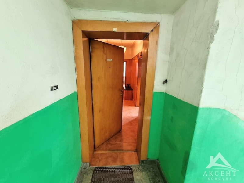 Myytävänä  2 makuuhuonetta Pernik , Tsentar , 98 neliömetriä | 49071313 - kuva [16]