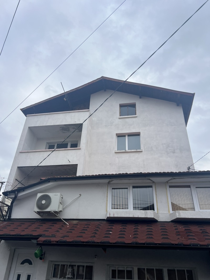 Продава ЕТАЖ ОТ КЪЩА, гр. Дупница, област Кюстендил, снимка 3 - Етаж от къща - 53333275