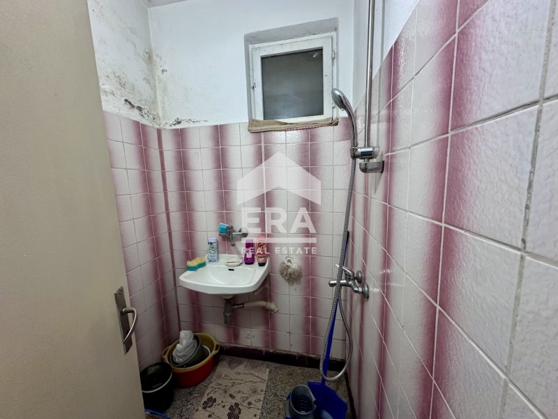 Продава ЕТАЖ ОТ КЪЩА, гр. Велико Търново, Варуша, снимка 13 - Етаж от къща - 56022652