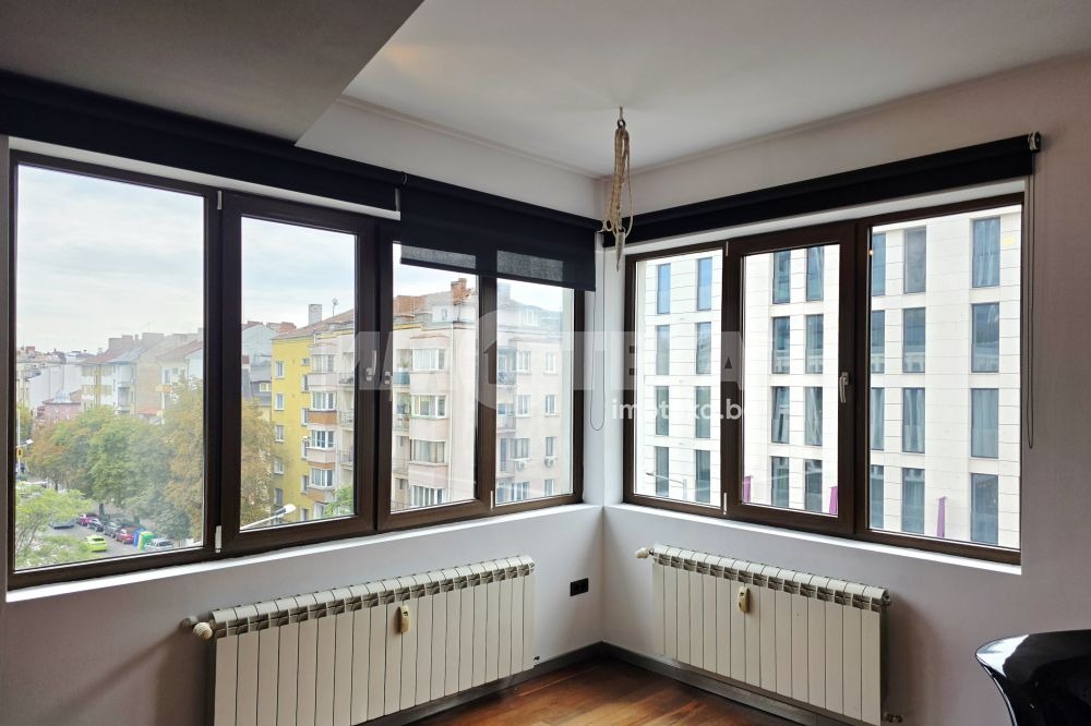 Продава 3-СТАЕН, гр. София, Център, снимка 17 - Апартаменти - 56103314