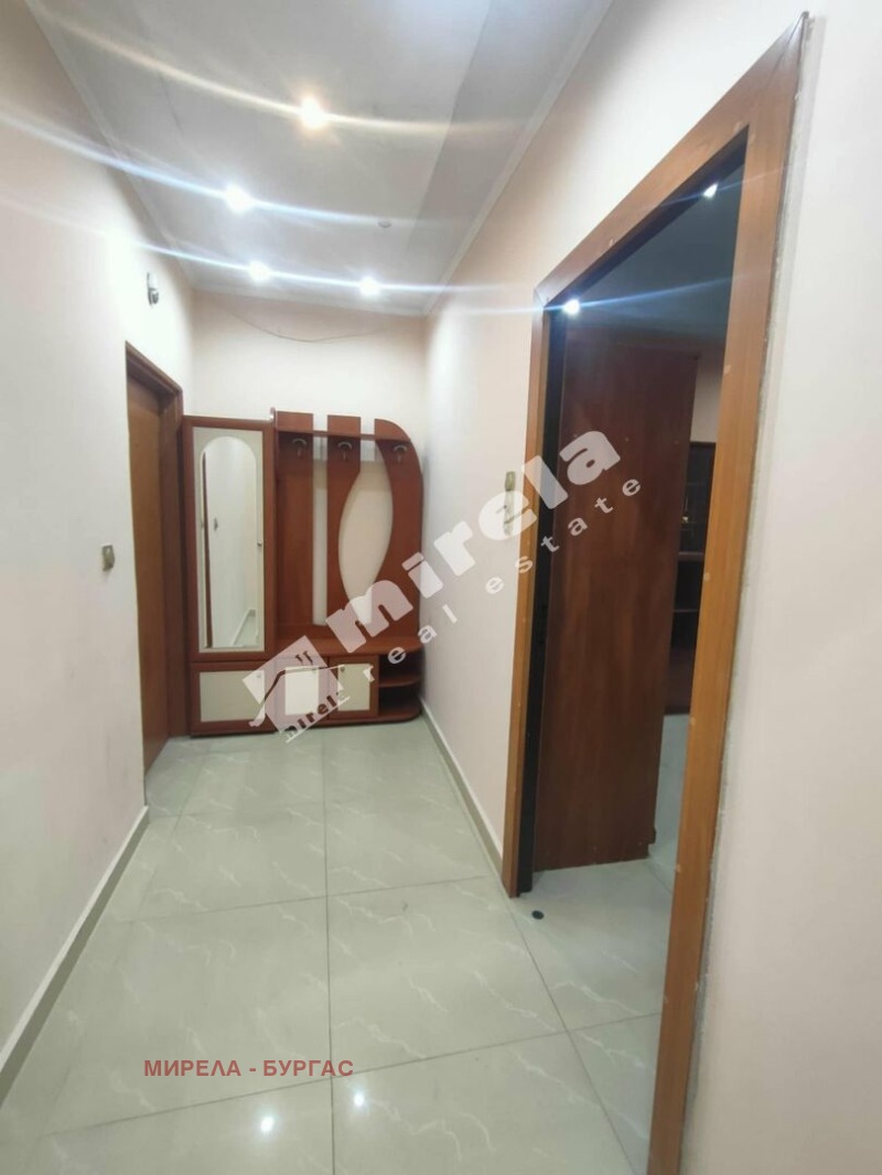 Продава 2-СТАЕН, гр. Бургас, област Бургас, снимка 12 - Апартаменти - 52654369